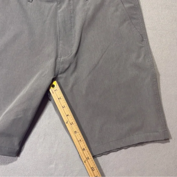 Kenneth Cole Gray Flat-Front Performance Shorts - Picture 7 of 9